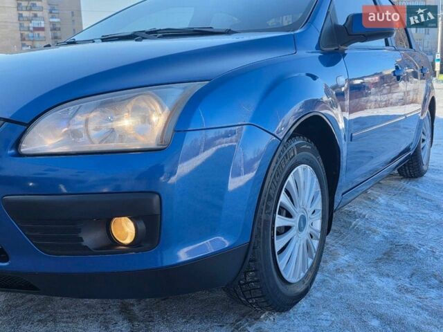 Синий Форд Фокус, объемом двигателя 1.6 л и пробегом 237 тыс. км за 5000 $, фото 3 на Automoto.ua