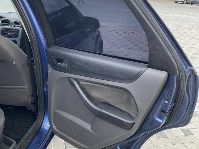 Синій Форд Фокус, об'ємом двигуна 1.6 л та пробігом 167 тис. км за 3321 $, фото 15 на Automoto.ua