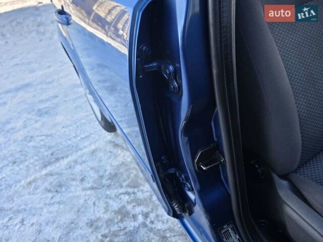 Синій Форд Фокус, об'ємом двигуна 1.6 л та пробігом 237 тис. км за 4999 $, фото 41 на Automoto.ua