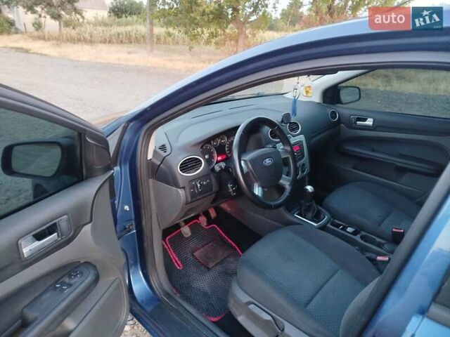 Синий Форд Фокус, объемом двигателя 1.6 л и пробегом 259 тыс. км за 4000 $, фото 41 на Automoto.ua