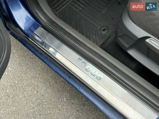 Синий Форд Фокус, объемом двигателя 1.6 л и пробегом 316 тыс. км за 4499 $, фото 33 на Automoto.ua