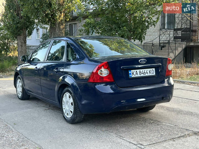 Синий Форд Фокус, объемом двигателя 1.6 л и пробегом 217 тыс. км за 4300 $, фото 8 на Automoto.ua
