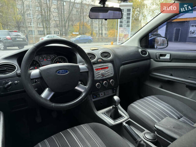 Синий Форд Фокус, объемом двигателя 1.6 л и пробегом 316 тыс. км за 4499 $, фото 8 на Automoto.ua