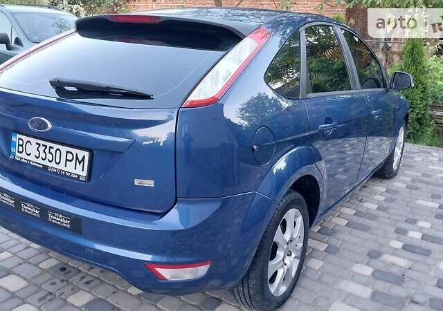 Синій Форд Фокус, об'ємом двигуна 1.6 л та пробігом 198 тис. км за 6000 $, фото 11 на Automoto.ua