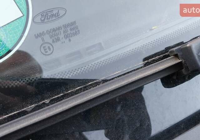 Синій Форд Фокус, об'ємом двигуна 1.6 л та пробігом 198 тис. км за 6000 $, фото 52 на Automoto.ua