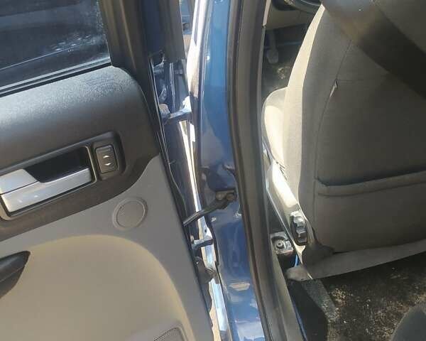 Синий Форд Фокус, объемом двигателя 1.6 л и пробегом 270 тыс. км за 5600 $, фото 11 на Automoto.ua