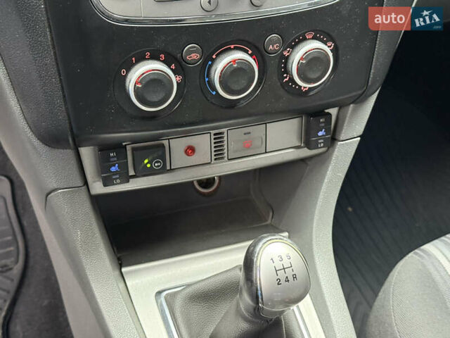 Синий Форд Фокус, объемом двигателя 1.6 л и пробегом 316 тыс. км за 4499 $, фото 42 на Automoto.ua