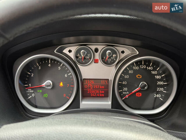 Синий Форд Фокус, объемом двигателя 1.6 л и пробегом 316 тыс. км за 4499 $, фото 40 на Automoto.ua