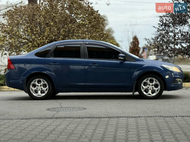 Синий Форд Фокус, объемом двигателя 1.6 л и пробегом 316 тыс. км за 4499 $, фото 5 на Automoto.ua