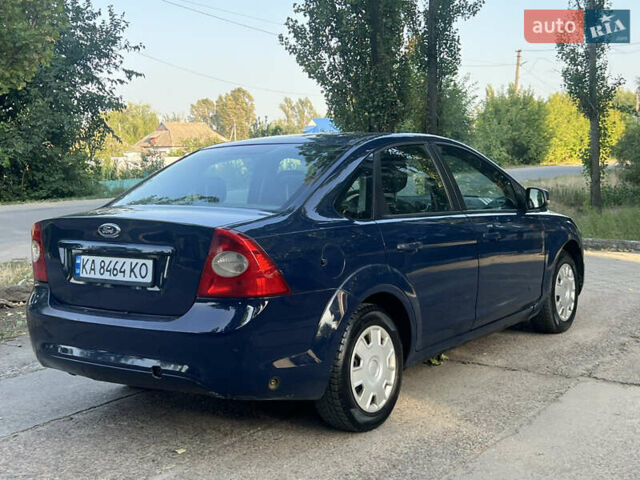 Синий Форд Фокус, объемом двигателя 1.6 л и пробегом 217 тыс. км за 4300 $, фото 9 на Automoto.ua