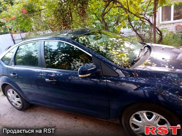 Синій Форд Фокус, об'ємом двигуна 1.6 л та пробігом 280 тис. км за 5200 $, фото 2 на Automoto.ua