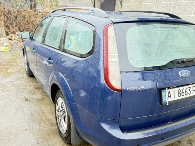 Синій Форд Фокус, об'ємом двигуна 1.6 л та пробігом 273 тис. км за 6000 $, фото 1 на Automoto.ua