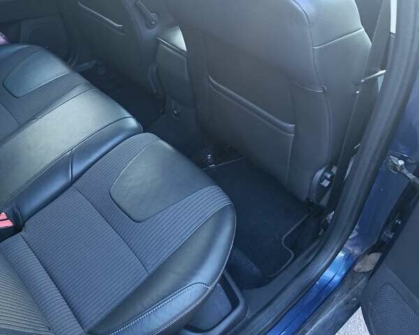 Синий Форд Фокус, объемом двигателя 2 л и пробегом 250 тыс. км за 7800 $, фото 15 на Automoto.ua