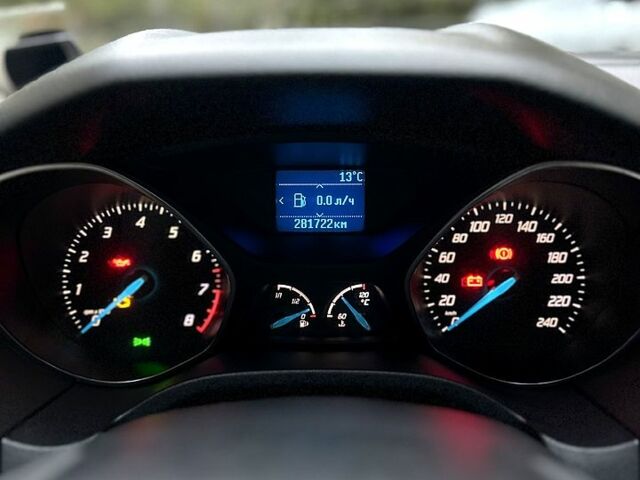 Синий Форд Фокус, объемом двигателя 1.6 л и пробегом 280 тыс. км за 6999 $, фото 6 на Automoto.ua