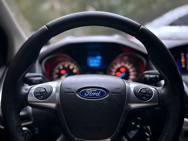 Синий Форд Фокус, объемом двигателя 1.6 л и пробегом 280 тыс. км за 6999 $, фото 7 на Automoto.ua