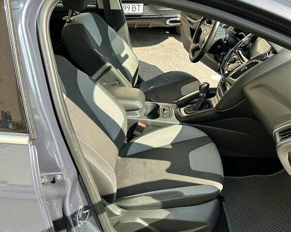Синій Форд Фокус, об'ємом двигуна 1.6 л та пробігом 147 тис. км за 7799 $, фото 42 на Automoto.ua