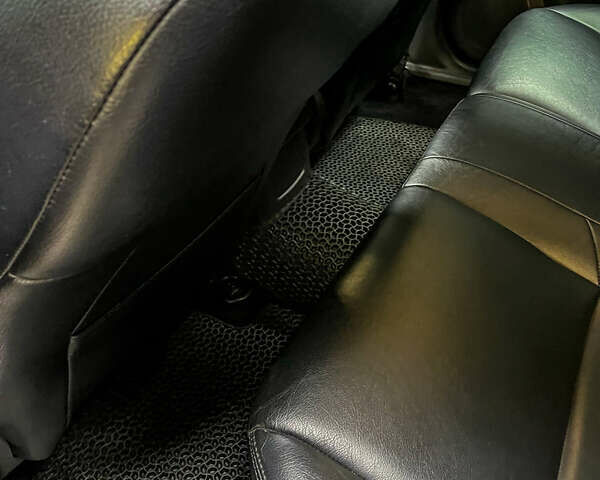 Синий Форд Фокус, объемом двигателя 1.6 л и пробегом 260 тыс. км за 7300 $, фото 19 на Automoto.ua