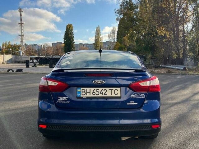 Синий Форд Фокус, объемом двигателя 2 л и пробегом 237 тыс. км за 6500 $, фото 4 на Automoto.ua