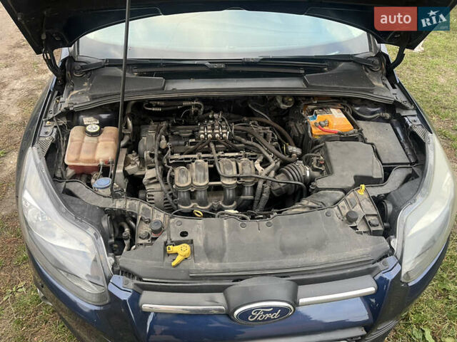 Синий Форд Фокус, объемом двигателя 1.6 л и пробегом 264 тыс. км за 7000 $, фото 8 на Automoto.ua