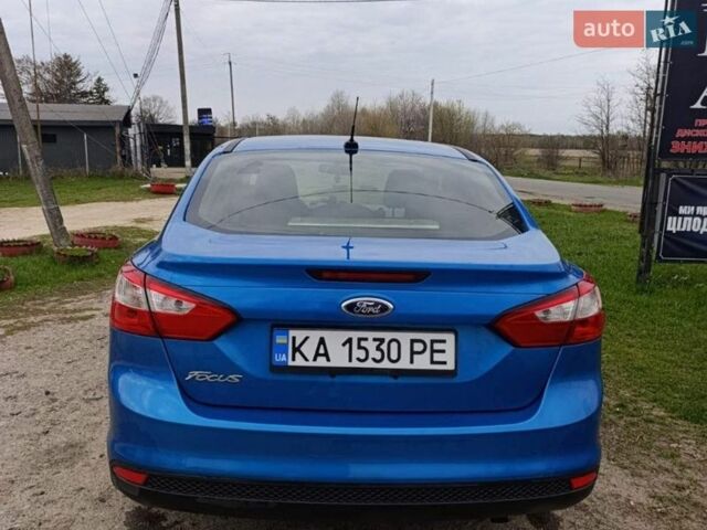 Синий Форд Фокус, объемом двигателя 2 л и пробегом 155 тыс. км за 6800 $, фото 2 на Automoto.ua