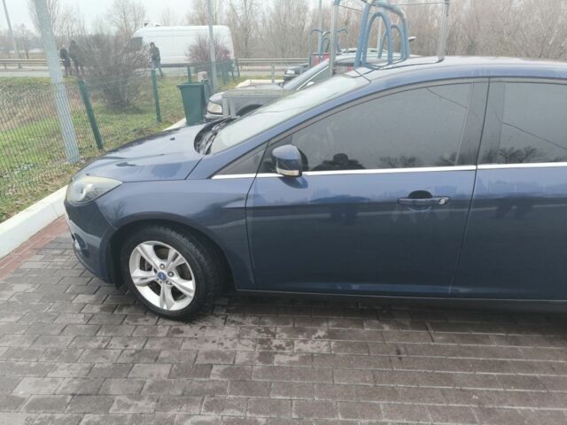 Синий Форд Фокус, объемом двигателя 1.6 л и пробегом 245 тыс. км за 7350 $, фото 2 на Automoto.ua