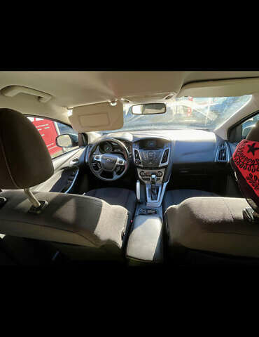 Синий Форд Фокус, объемом двигателя 2 л и пробегом 290 тыс. км за 8200 $, фото 5 на Automoto.ua