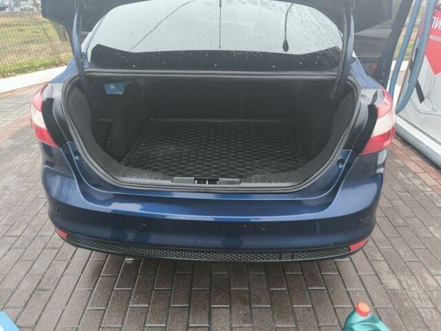 Синий Форд Фокус, объемом двигателя 1.6 л и пробегом 245 тыс. км за 7350 $, фото 6 на Automoto.ua