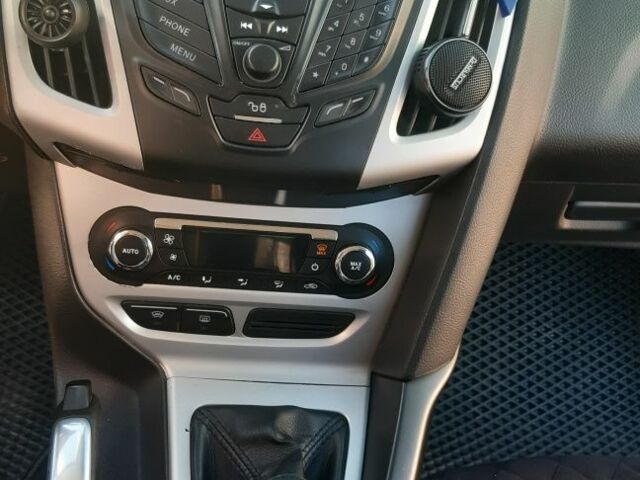 Синий Форд Фокус, объемом двигателя 1.6 л и пробегом 260 тыс. км за 6700 $, фото 17 на Automoto.ua