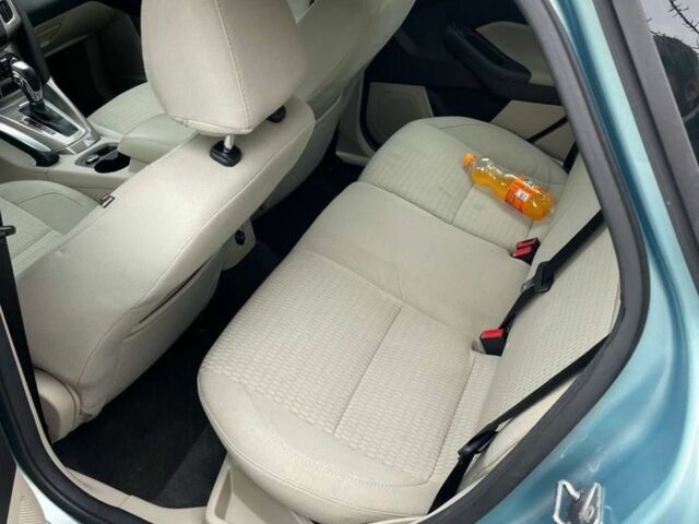 Синий Форд Фокус, объемом двигателя 2 л и пробегом 177 тыс. км за 6000 $, фото 7 на Automoto.ua