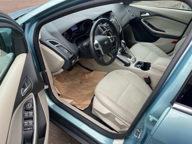 Синий Форд Фокус, объемом двигателя 2 л и пробегом 177 тыс. км за 6000 $, фото 6 на Automoto.ua