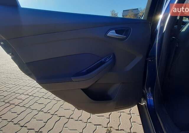 Форд Фокус 2012 у Обухове на Automoto.ua Синій Форд Фокус, об'ємом двигуна 1.6 л та пробігом 258 тис. км за 7200 $, фото 9 на Automoto.ua