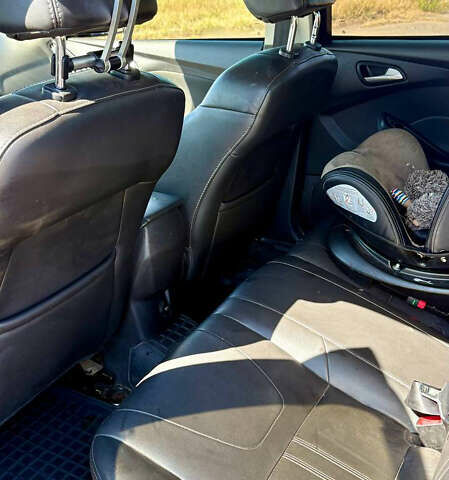 Синій Форд Фокус, об'ємом двигуна 2 л та пробігом 181 тис. км за 6999 $, фото 10 на Automoto.ua