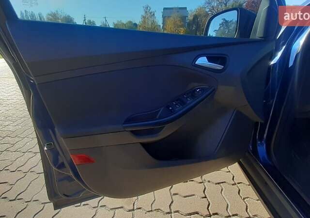 Форд Фокус 2012 у Обухове на Automoto.ua Синій Форд Фокус, об'ємом двигуна 1.6 л та пробігом 258 тис. км за 7200 $, фото 7 на Automoto.ua