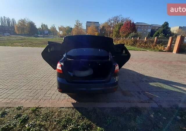 Форд Фокус 2012 у Обухове на Automoto.ua Синій Форд Фокус, об'ємом двигуна 1.6 л та пробігом 258 тис. км за 7200 $, фото 4 на Automoto.ua