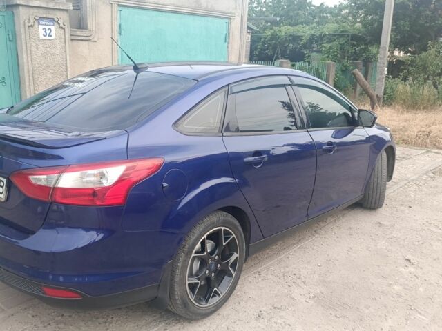 Синій Форд Фокус, об'ємом двигуна 0 л та пробігом 130 тис. км за 7977 $, фото 1 на Automoto.ua