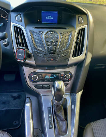 Синий Форд Фокус, объемом двигателя 2 л и пробегом 290 тыс. км за 8200 $, фото 10 на Automoto.ua