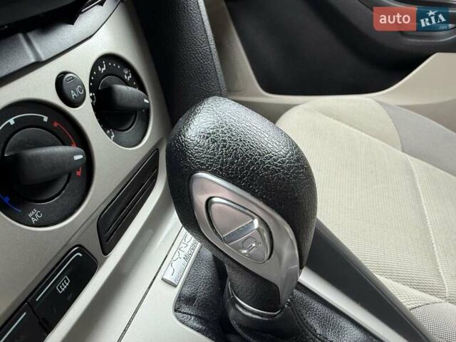 Синий Форд Фокус, объемом двигателя 2 л и пробегом 90 тыс. км за 6800 $, фото 63 на Automoto.ua