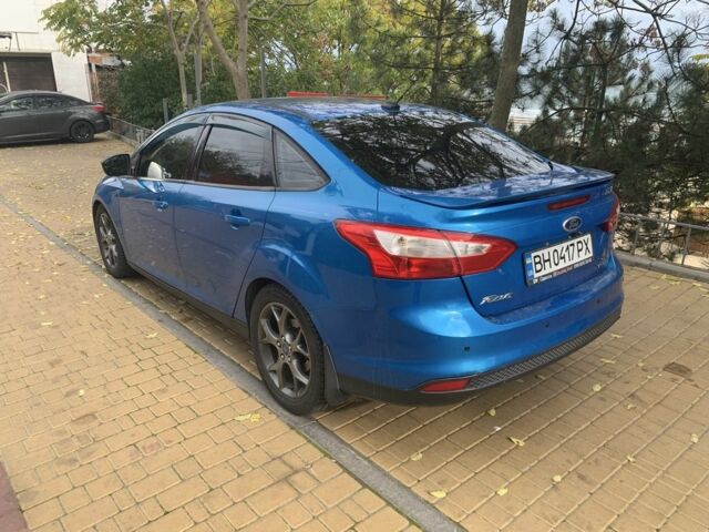 Форд Фокус 2013 в Черноморске (Ильичевске) на Automoto.ua Синий Форд Фокус, объемом двигателя 2 л и пробегом 158 тыс. км за 7000 $, фото 2 на Automoto.ua
