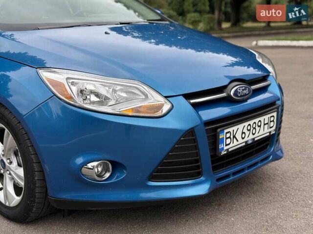 Синий Форд Фокус, объемом двигателя 2 л и пробегом 90 тыс. км за 6800 $, фото 4 на Automoto.ua