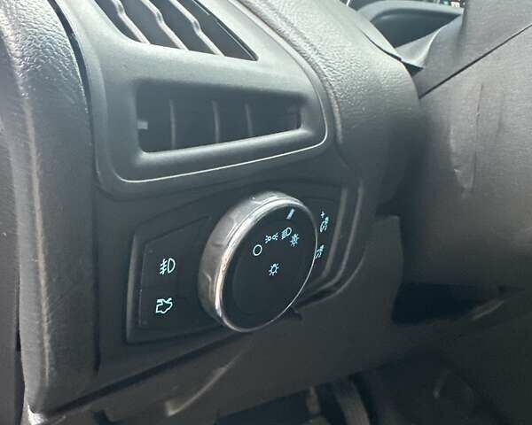 Синий Форд Фокус, объемом двигателя 2 л и пробегом 194 тыс. км за 7999 $, фото 21 на Automoto.ua