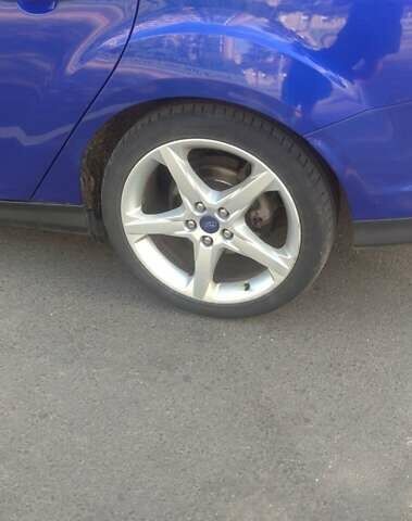 Форд Фокус 2013 у Києві на Automoto.ua Синій Форд Фокус, об'ємом двигуна 2 л та пробігом 229 тис. км за 8600 $, фото 10 на Automoto.ua