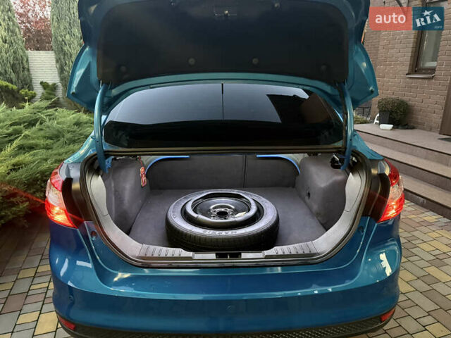 Синий Форд Фокус, объемом двигателя 2 л и пробегом 147 тыс. км за 7600 $, фото 15 на Automoto.ua