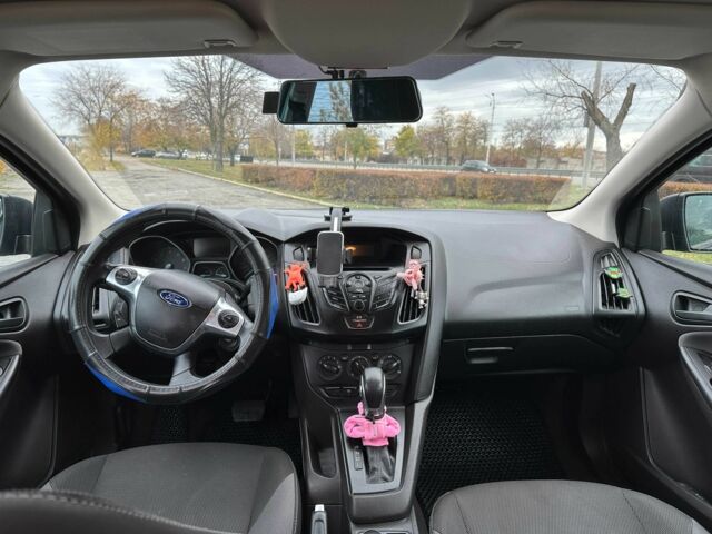 Синій Форд Фокус, об'ємом двигуна 2 л та пробігом 198 тис. км за 6500 $, фото 3 на Automoto.ua