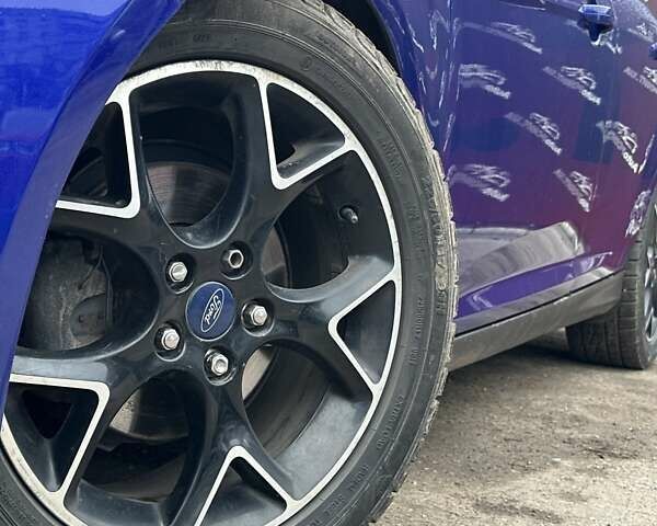 Синий Форд Фокус, объемом двигателя 2 л и пробегом 194 тыс. км за 7999 $, фото 5 на Automoto.ua