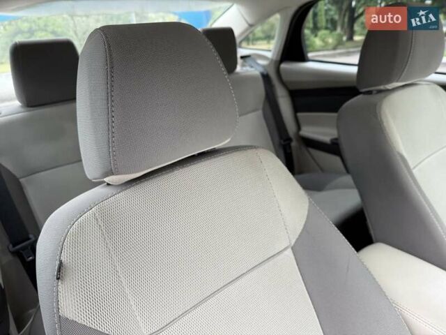 Синий Форд Фокус, объемом двигателя 2 л и пробегом 90 тыс. км за 6800 $, фото 37 на Automoto.ua