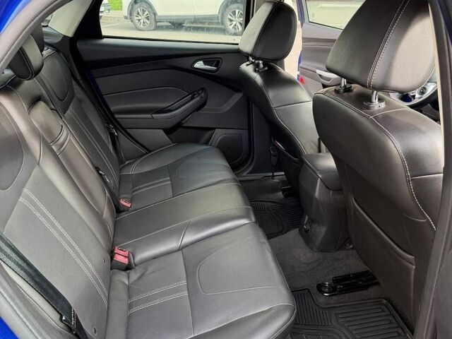 Синій Форд Фокус, об'ємом двигуна 2 л та пробігом 135 тис. км за 7700 $, фото 5 на Automoto.ua