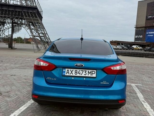 Синій Форд Фокус, об'ємом двигуна 2 л та пробігом 137 тис. км за 7500 $, фото 4 на Automoto.ua