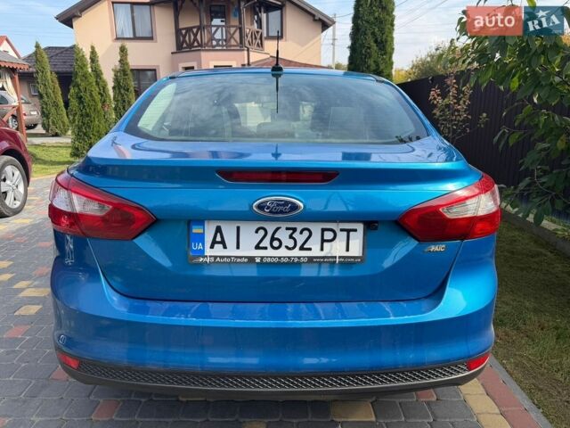 Синій Форд Фокус, об'ємом двигуна 2 л та пробігом 143 тис. км за 5999 $, фото 6 на Automoto.ua