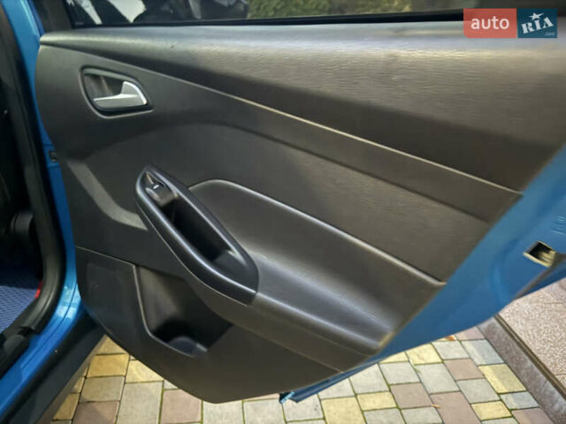 Синий Форд Фокус, объемом двигателя 2 л и пробегом 147 тыс. км за 7600 $, фото 19 на Automoto.ua