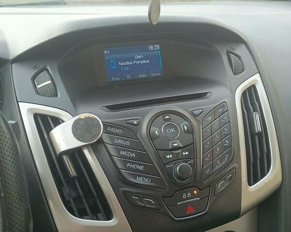 Синий Форд Фокус, объемом двигателя 2 л и пробегом 136 тыс. км за 6300 $, фото 10 на Automoto.ua